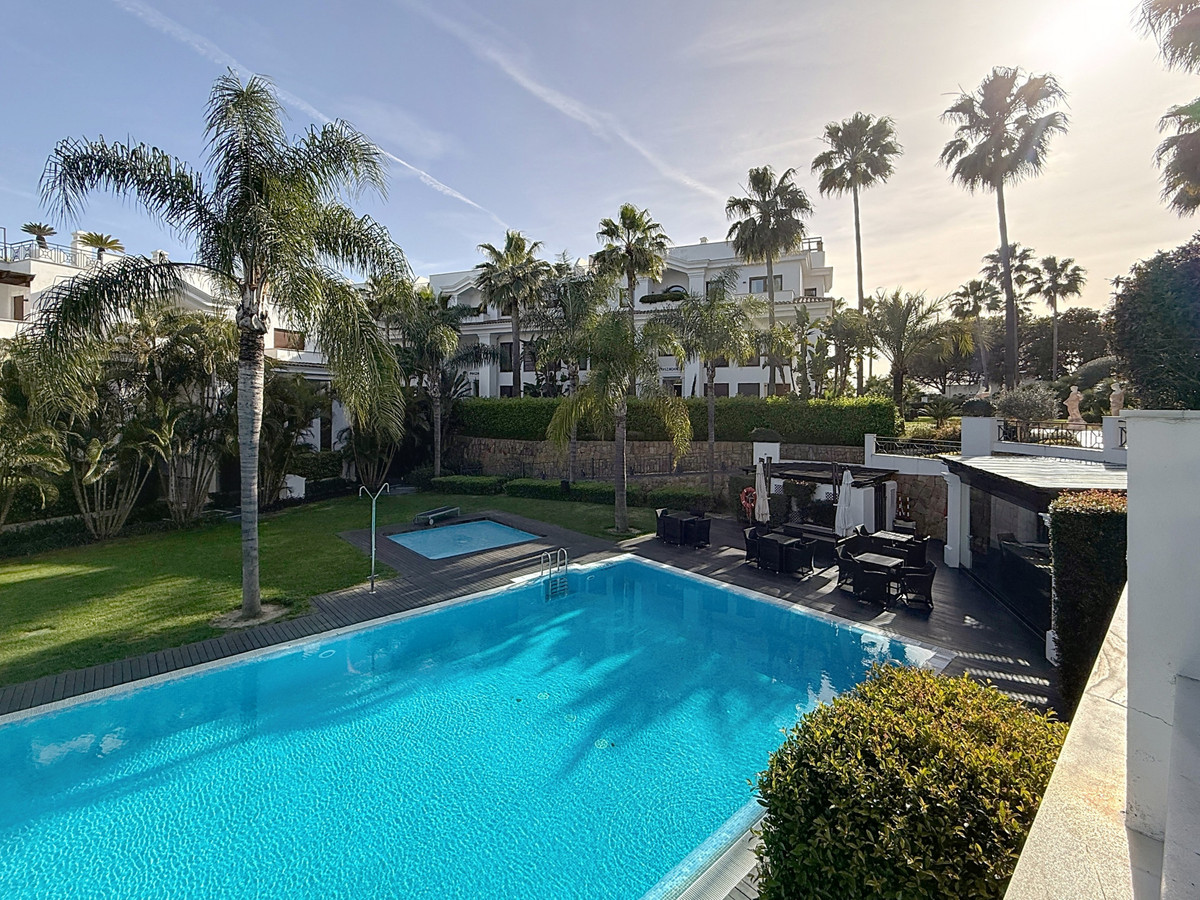 Appartement te koop in Estepona | 2 slaapkamers H5287450