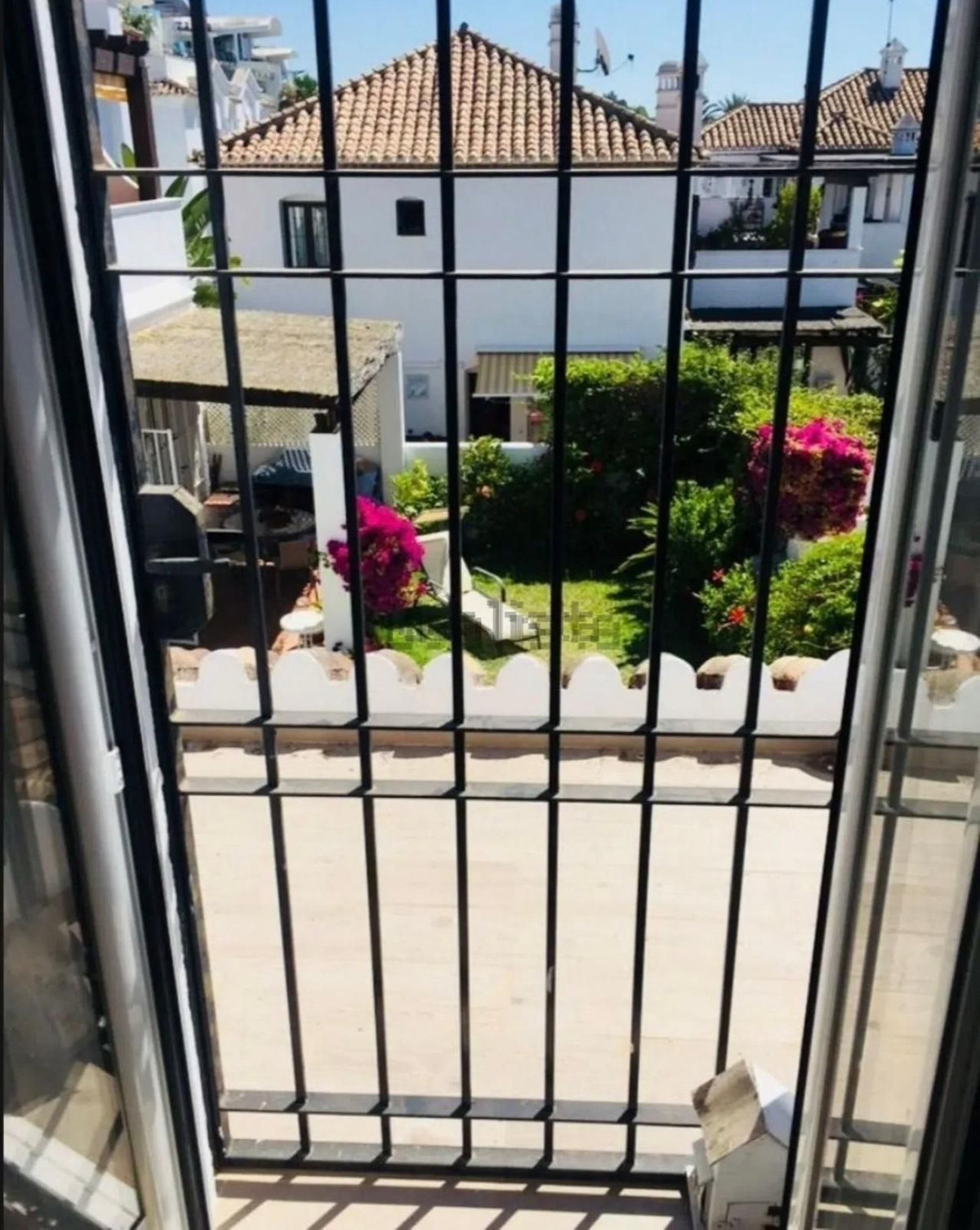 Appartement te koop in Estepona | 2 slaapkamers H5287687