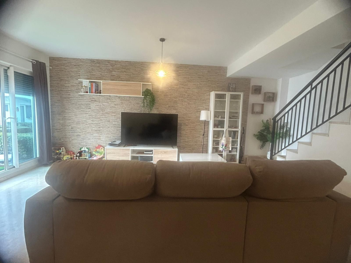 Appartement te koop in Estepona | 3 slaapkamers H5287888