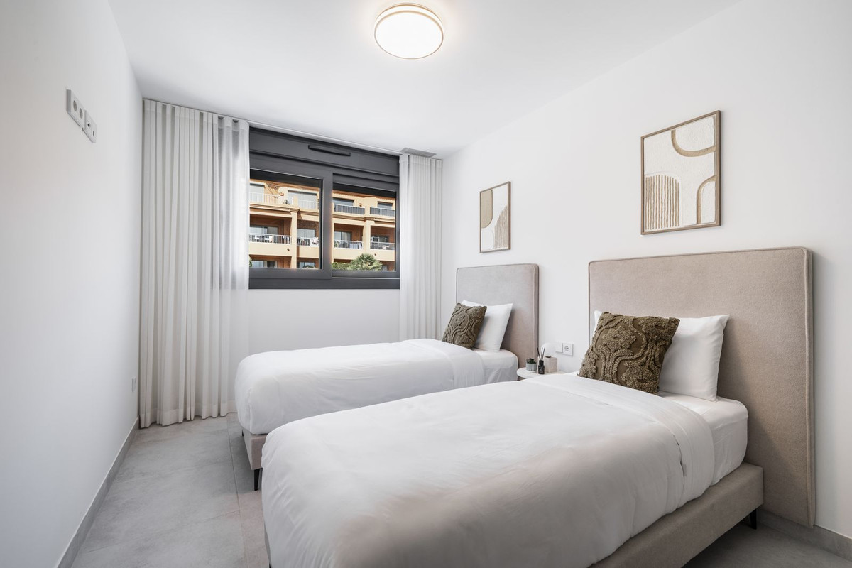 Penthouse te koop in Estepona | 3 slaapkamers H5287966