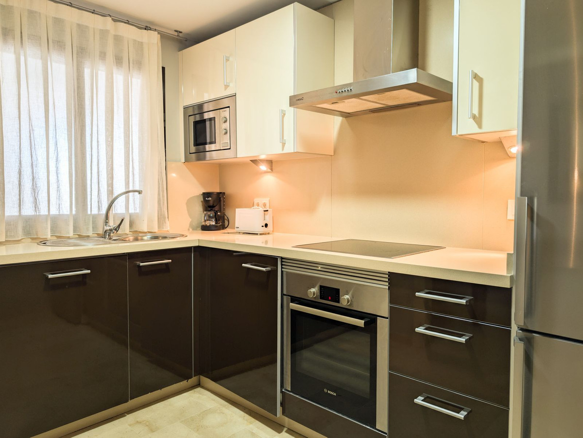 Appartement te koop in Estepona | 2 slaapkamers H5288092