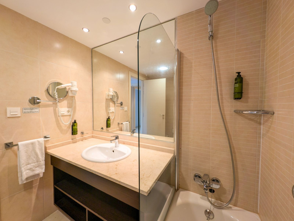 Appartement te koop in Estepona | 2 slaapkamers H5288092