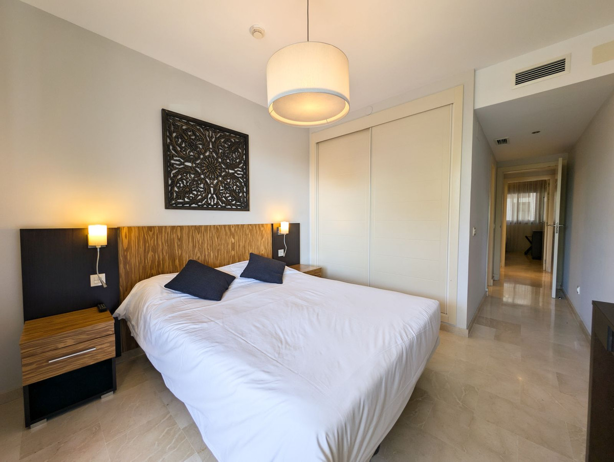 Appartement te koop in Estepona | 2 slaapkamers H5288092