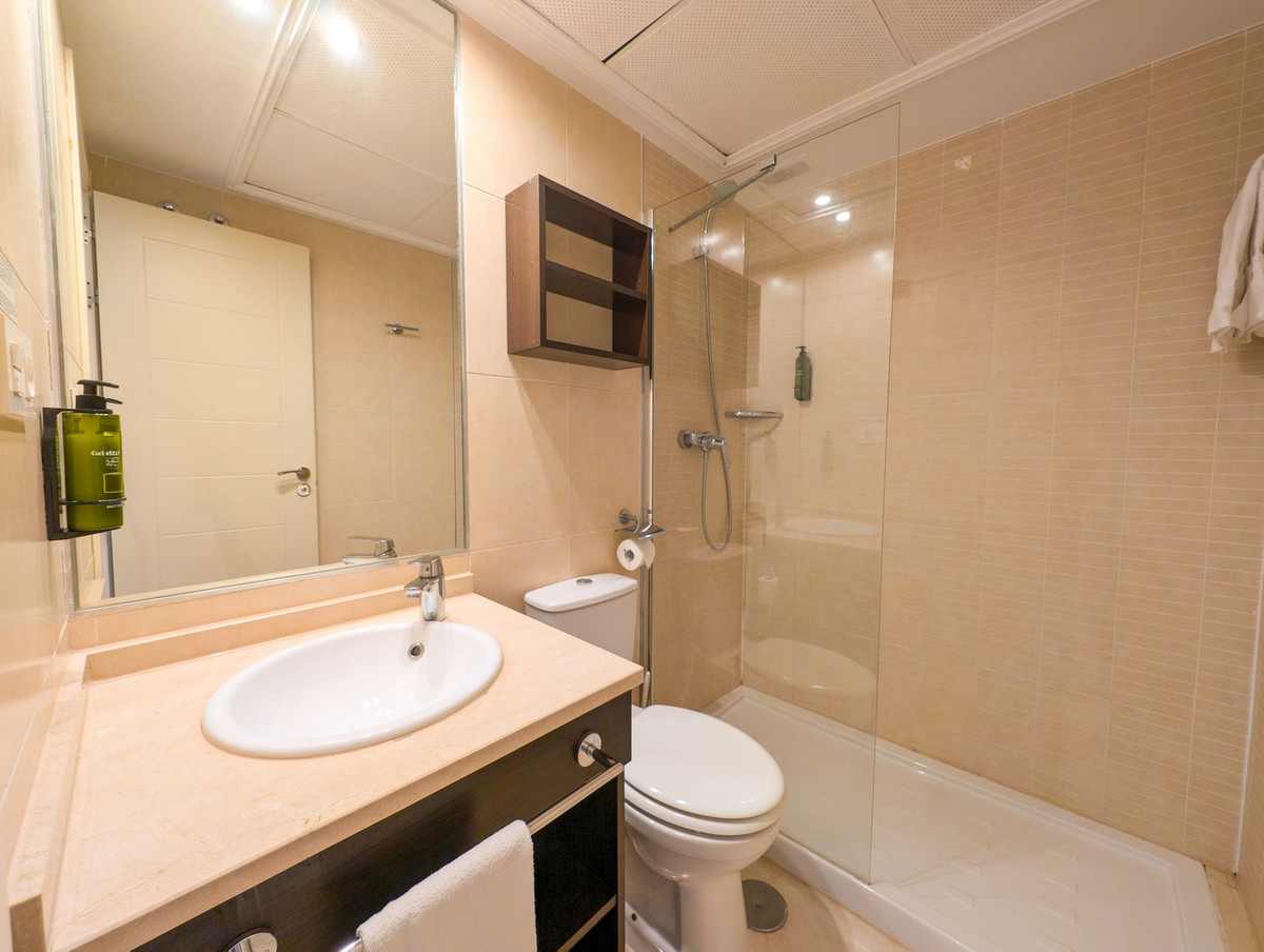 Appartement te koop in Estepona | 2 slaapkamers H5288092