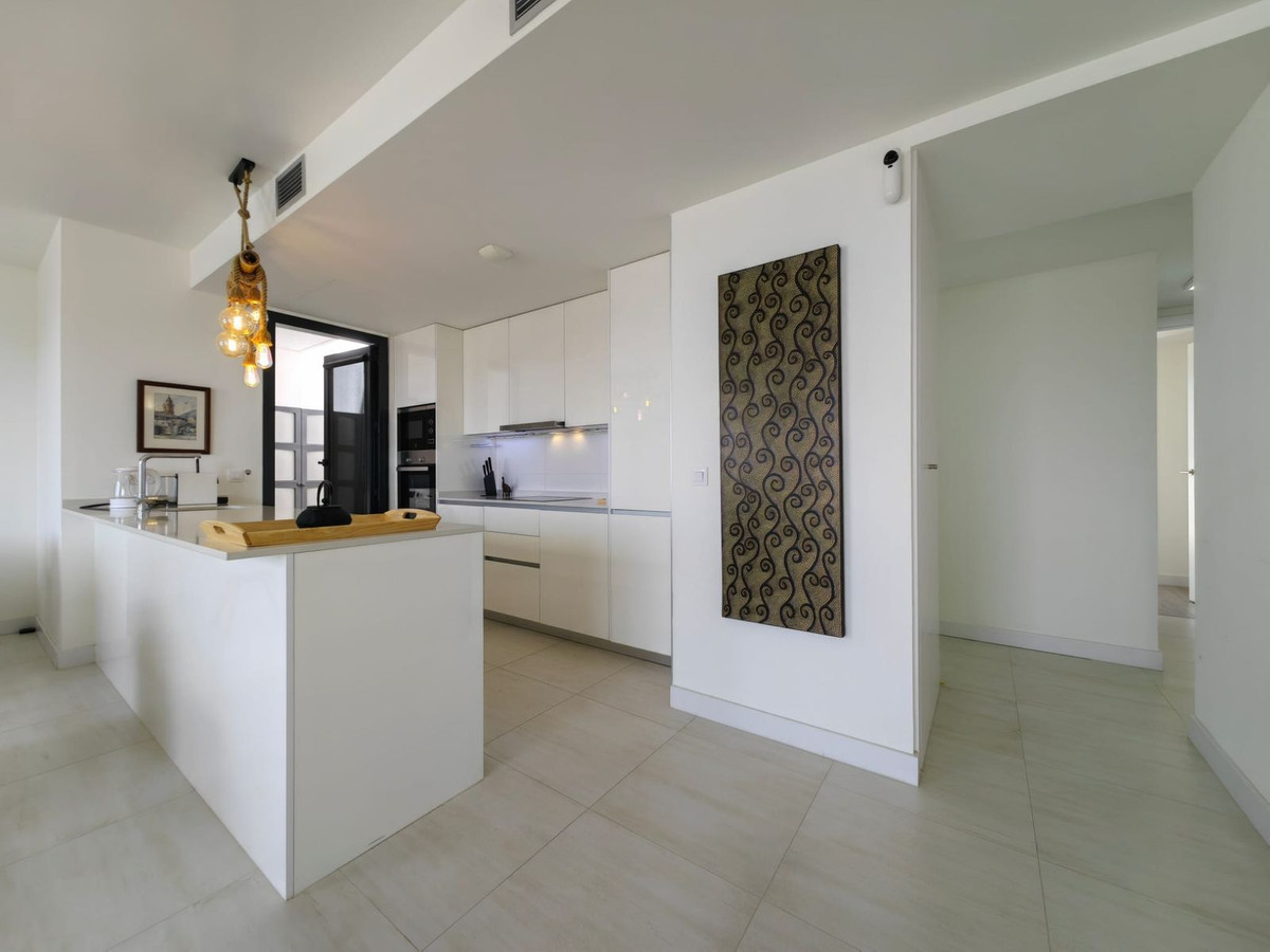 Penthouse te koop in Estepona | 3 slaapkamers H5288158
