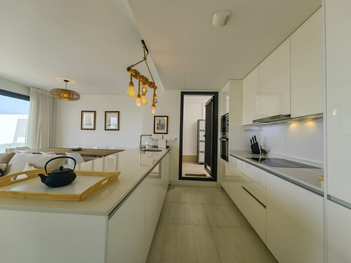 Penthouse te koop in Estepona | 3 slaapkamers H5288158