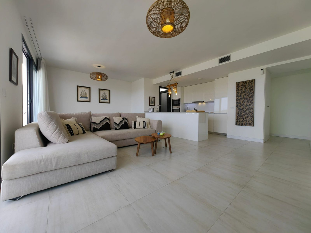 Penthouse te koop in Estepona | 3 slaapkamers H5288158