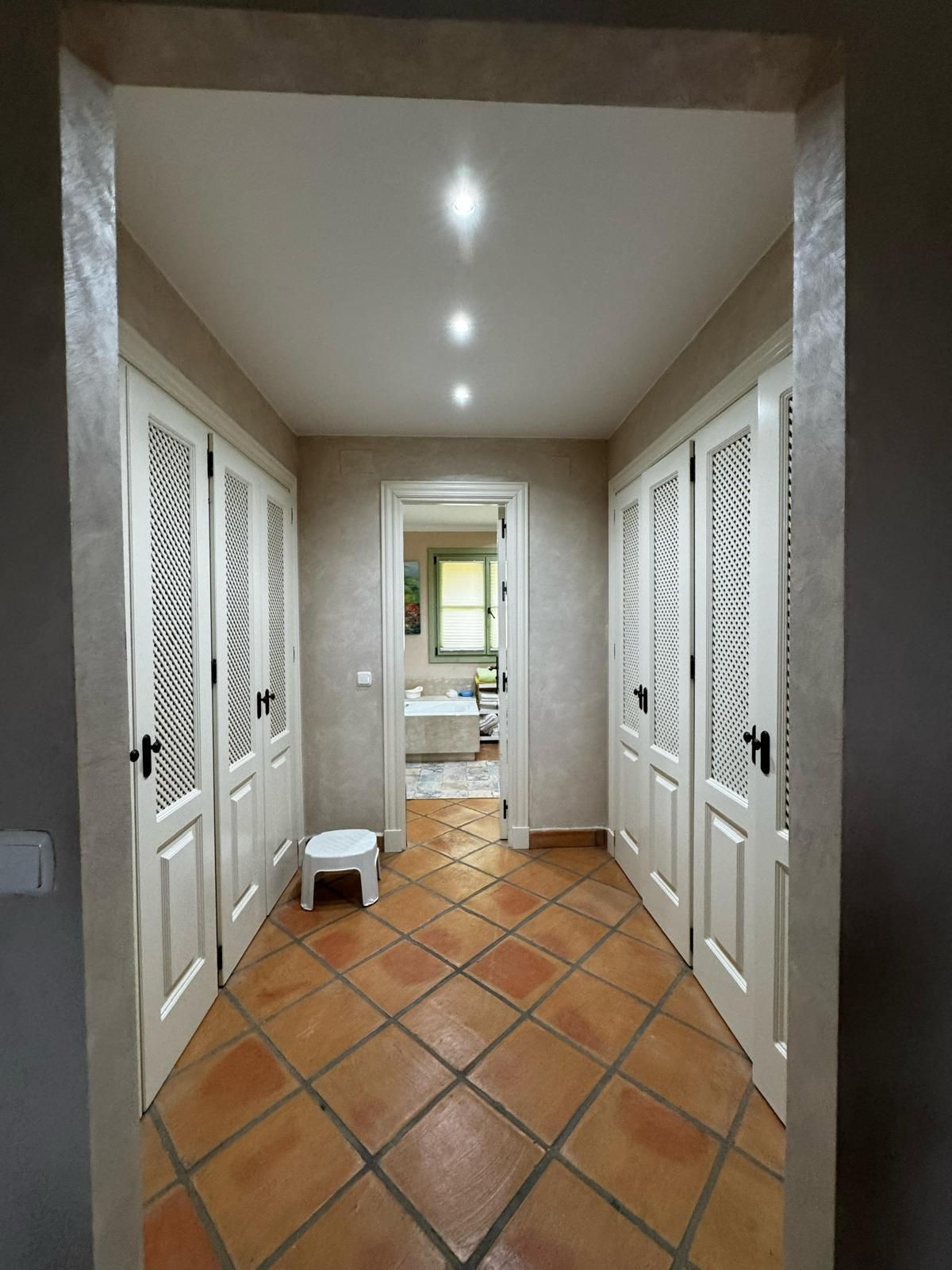 Huis te koop in Estepona | 4 slaapkamers H5289490