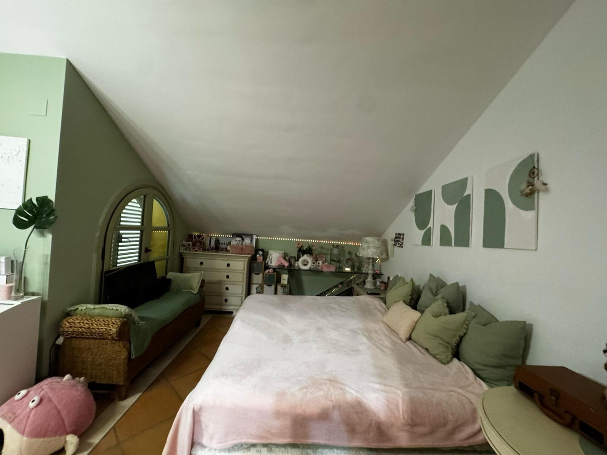 Huis te koop in Estepona | 4 slaapkamers H5289490