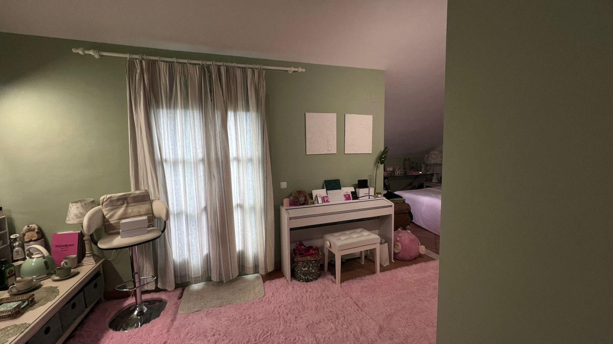 Huis te koop in Estepona | 4 slaapkamers H5289490