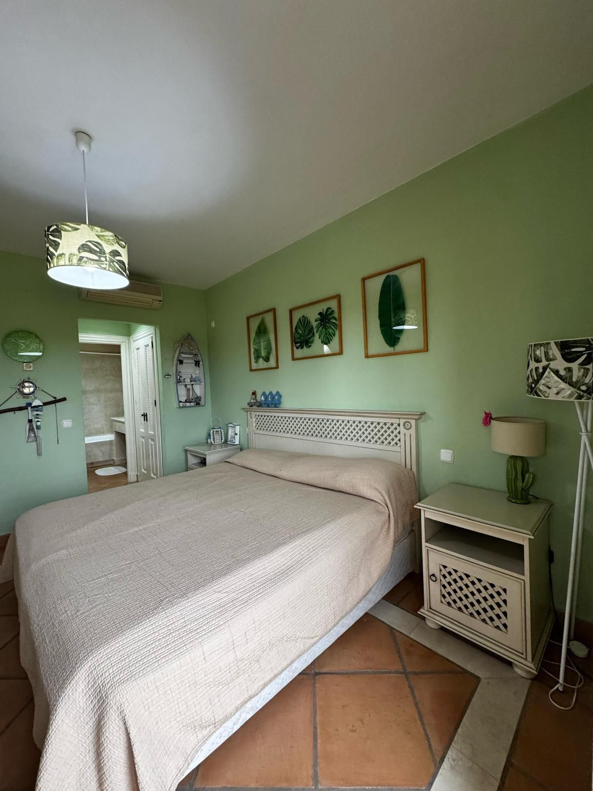 Huis te koop in Estepona | 4 slaapkamers H5289490