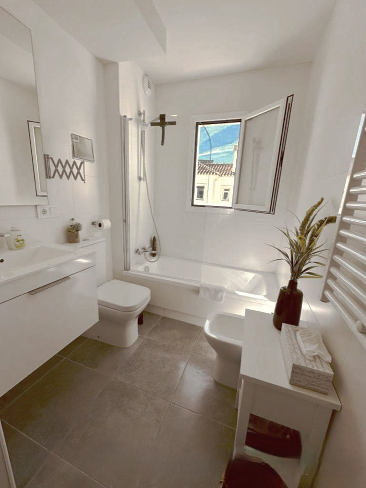 Penthouse te koop in Estepona | 2 slaapkamers H5289553