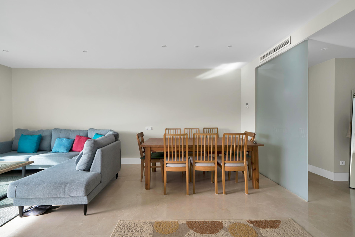 Appartement te koop in Estepona | 2 slaapkamers H5289868