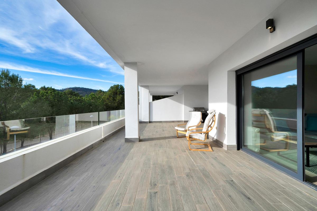 Appartement te koop in Estepona | 2 slaapkamers H5289868