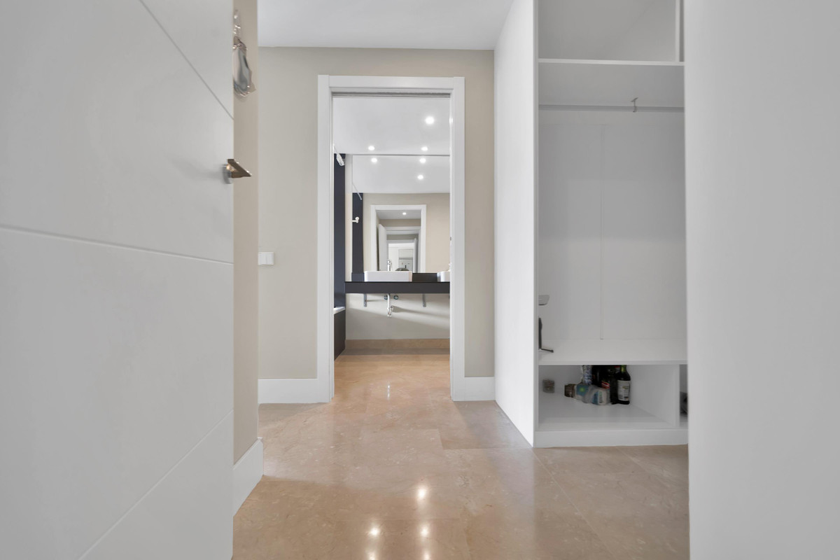 Appartement te koop in Estepona | 2 slaapkamers H5289868