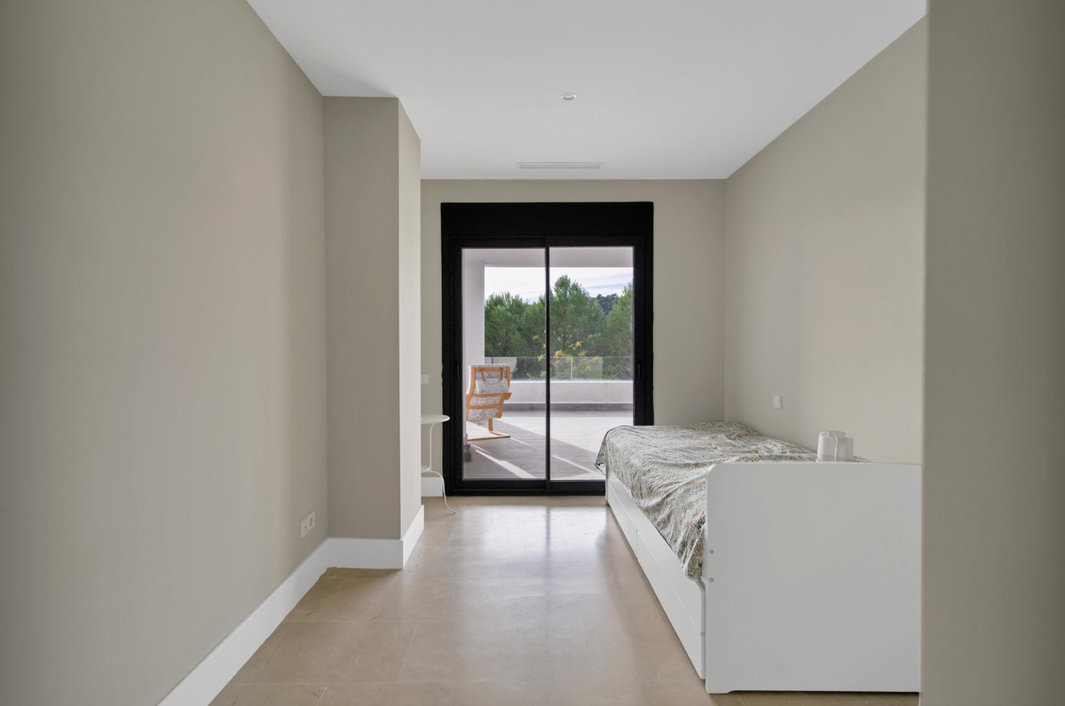 Appartement te koop in Estepona | 2 slaapkamers H5289868