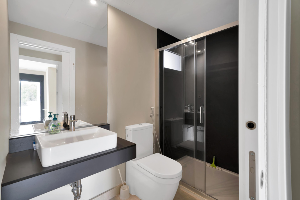 Appartement te koop in Estepona | 2 slaapkamers H5289868