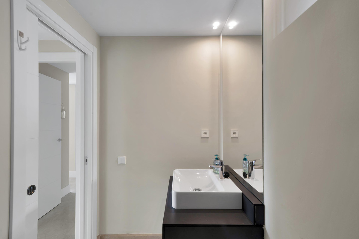 Appartement te koop in Estepona | 2 slaapkamers H5289868