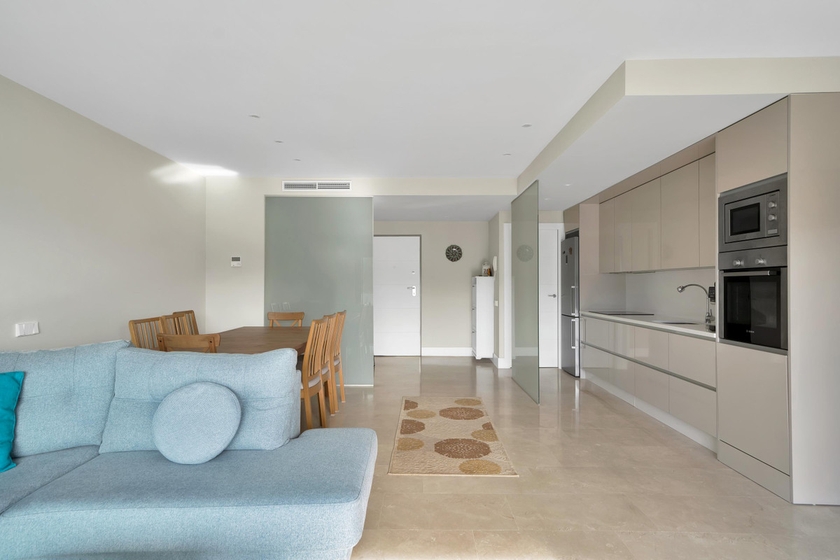 Appartement te koop in Estepona | 2 slaapkamers H5289868