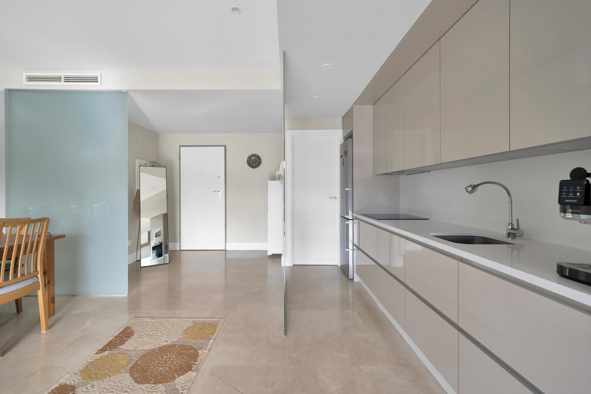 Appartement te koop in Estepona | 2 slaapkamers H5289868