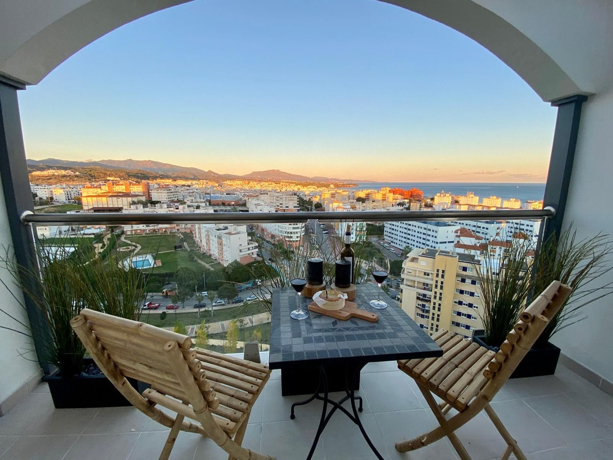 Penthouse te koop in Estepona | 3 slaapkamers H5291479