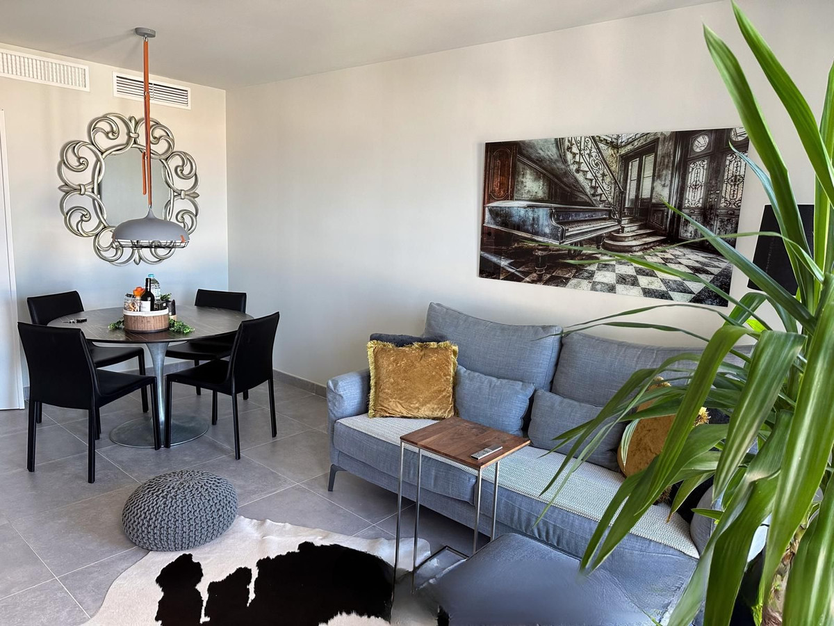 Penthouse te koop in Estepona | 3 slaapkamers H5291479