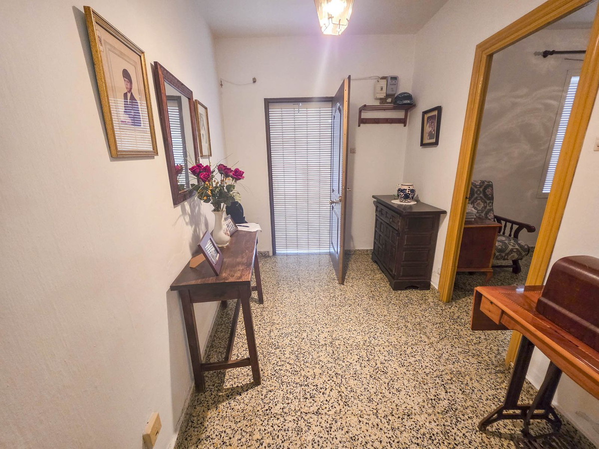 Appartement te koop in Estepona | 5 slaapkamers H5292175