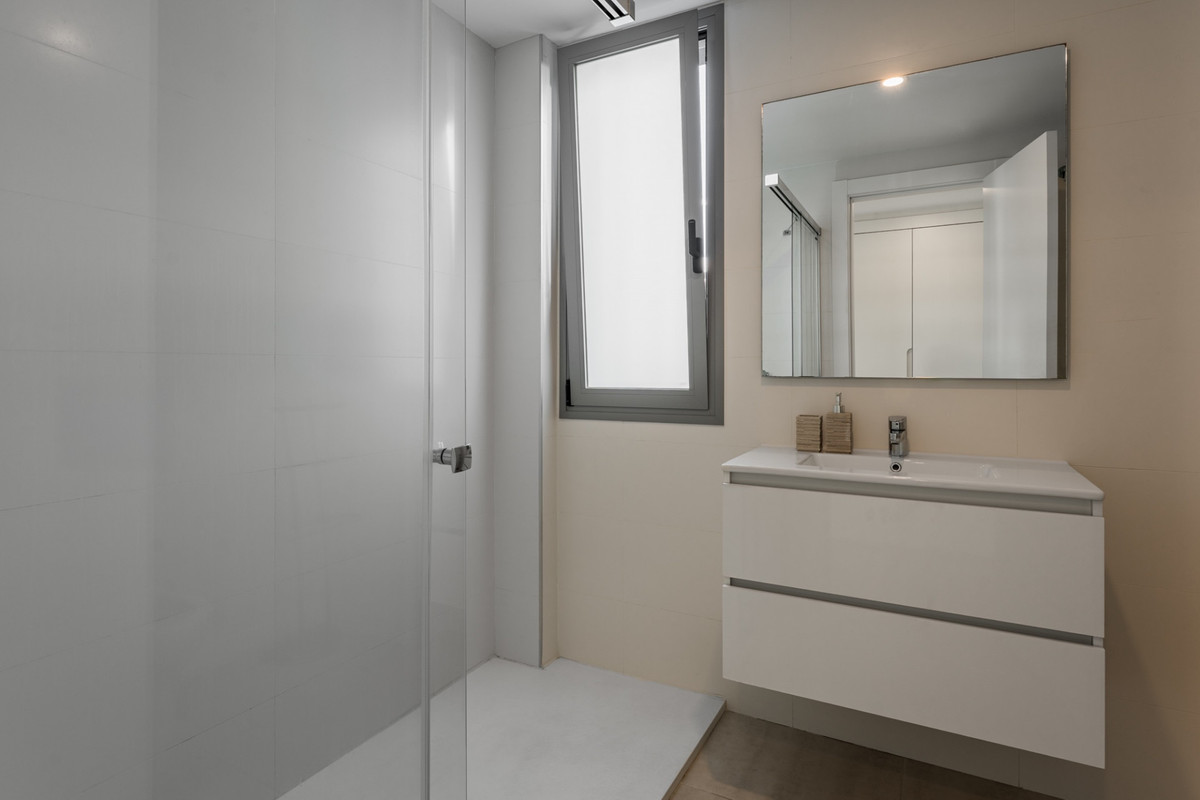 Appartement te koop in Estepona | 3 slaapkamers H5292364