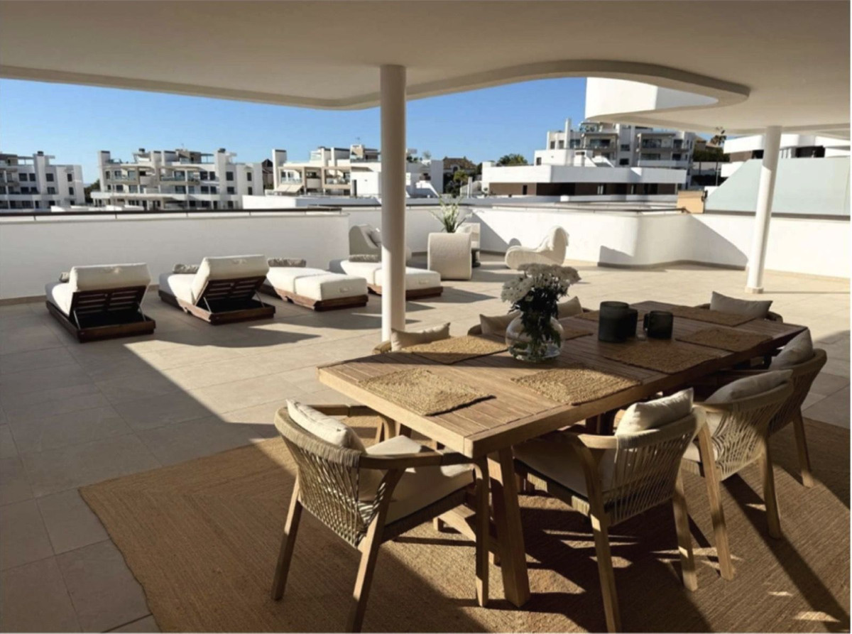 Appartement te koop in Estepona | 3 slaapkamers H5292859