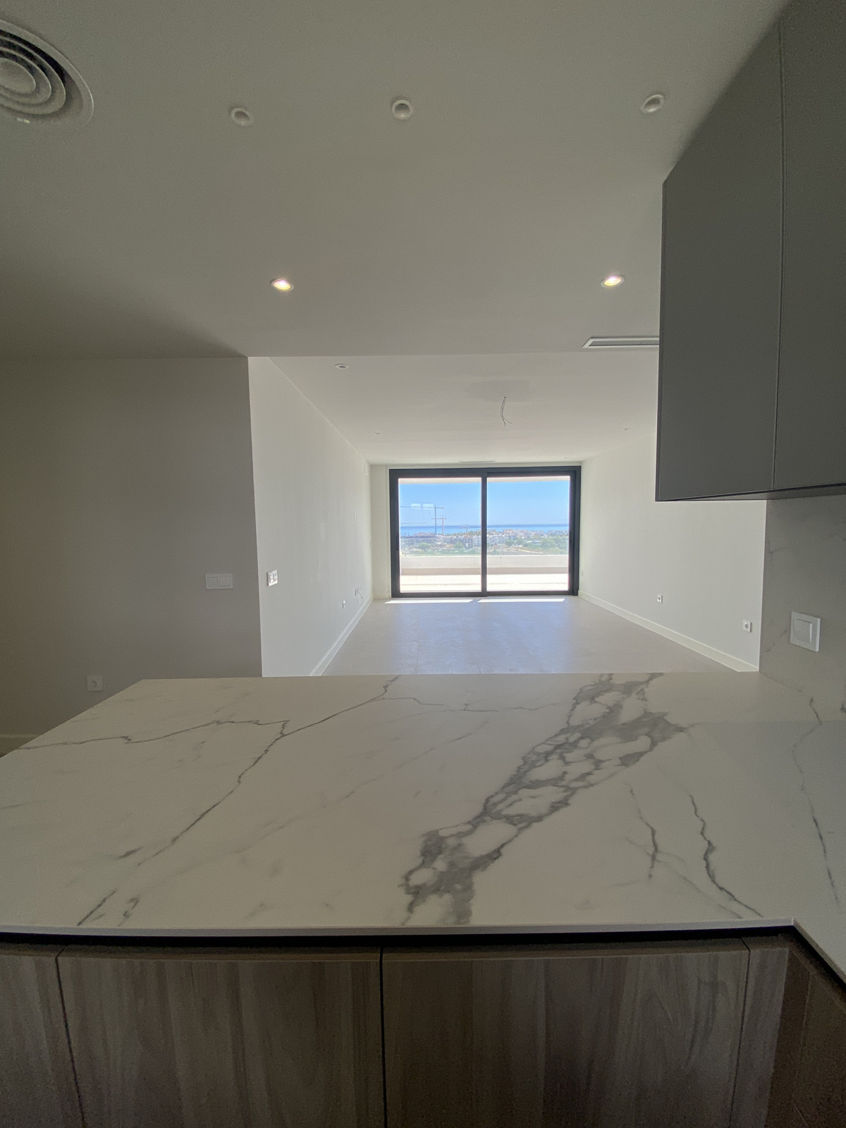 Penthouse te koop in Estepona | 3 slaapkamers H5293504