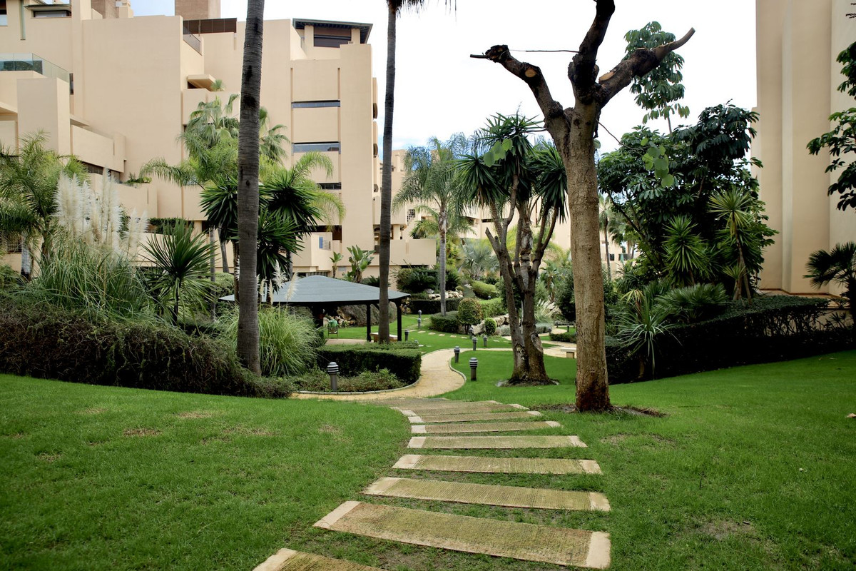 Appartement te koop in Estepona | 1 slaapkamers H5293543