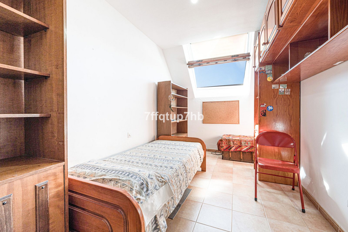 Appartement te koop in Estepona | 4 slaapkamers H5293558