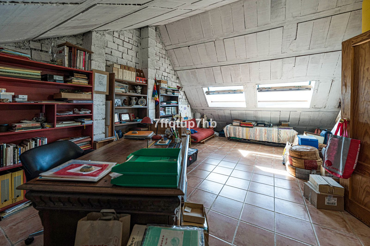 Appartement te koop in Estepona | 4 slaapkamers H5293558