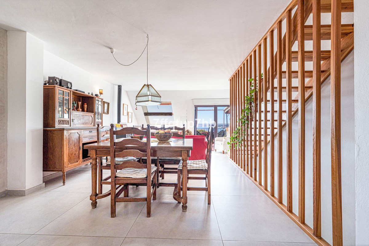 Appartement te koop in Estepona | 4 slaapkamers H5293558