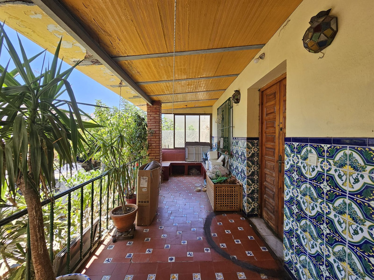 Huis te koop in Estepona | 5 slaapkamers H5294053