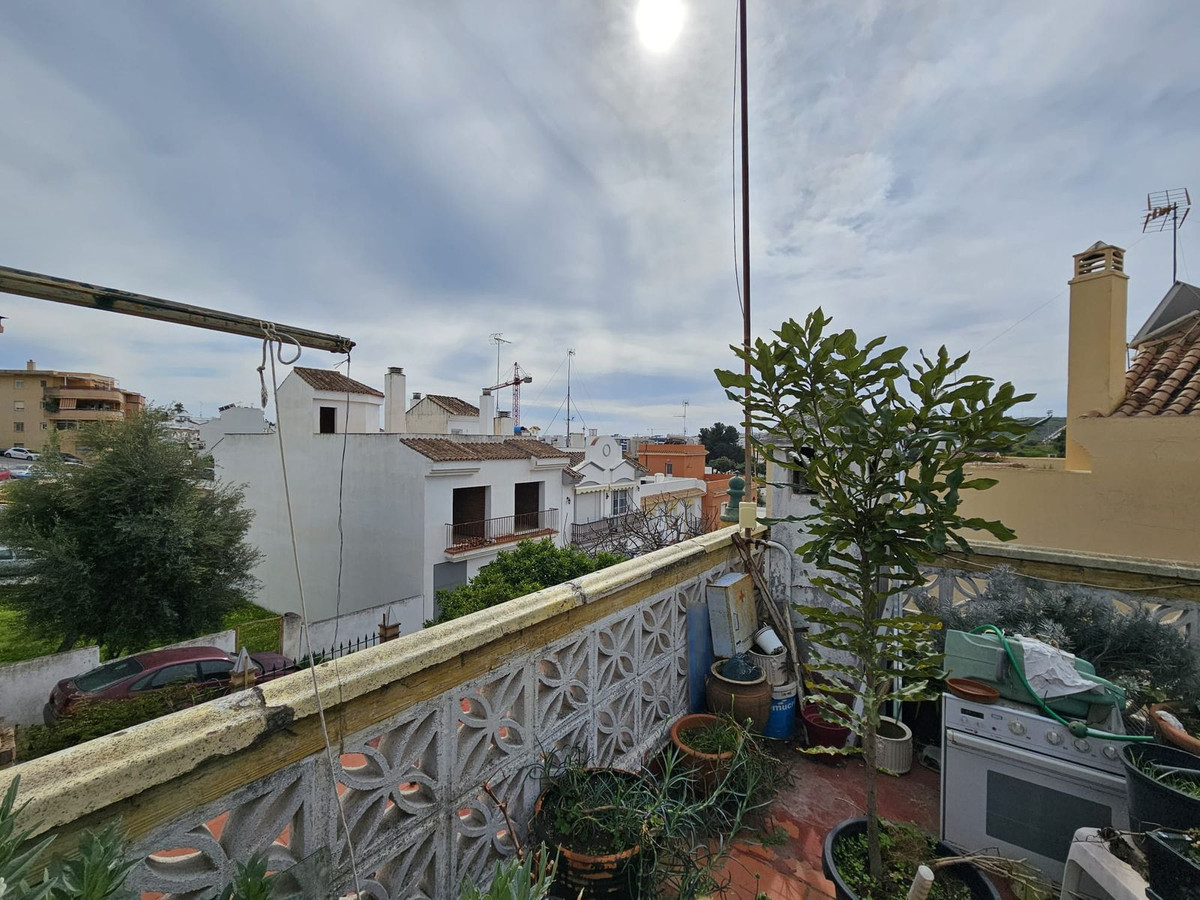 Huis te koop in Estepona | 5 slaapkamers H5294053