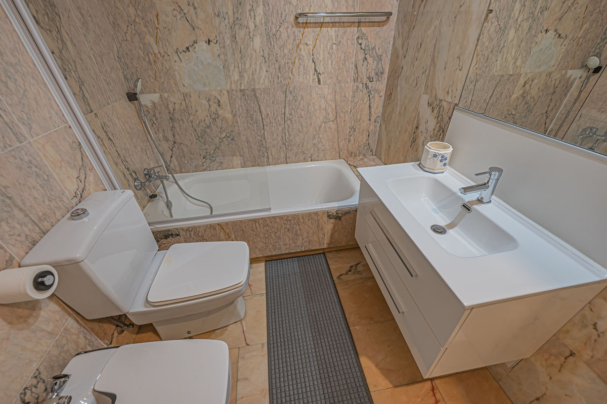 Appartement te koop in Estepona | 2 slaapkamers H5294080