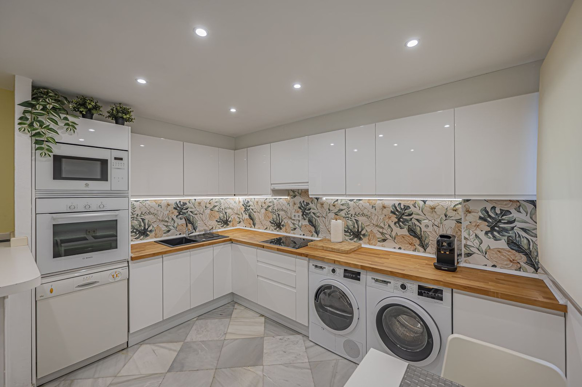 Appartement te koop in Estepona | 2 slaapkamers H5294080