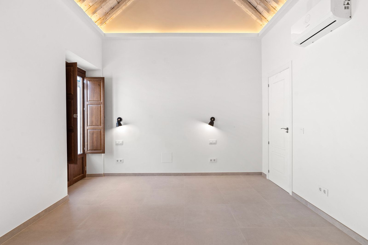 Huis te koop in Estepona | 2 slaapkamers H5294584