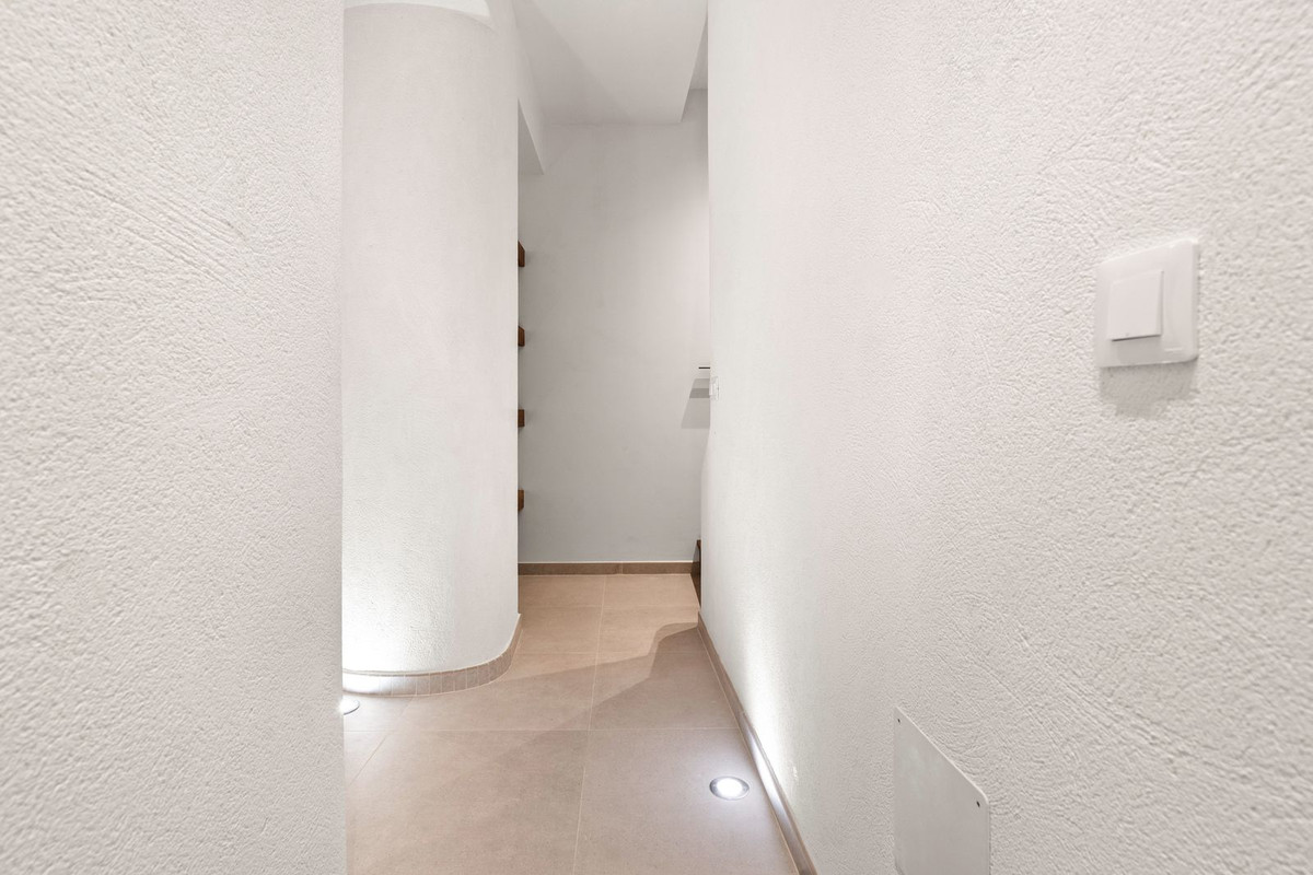 Huis te koop in Estepona | 2 slaapkamers H5294584