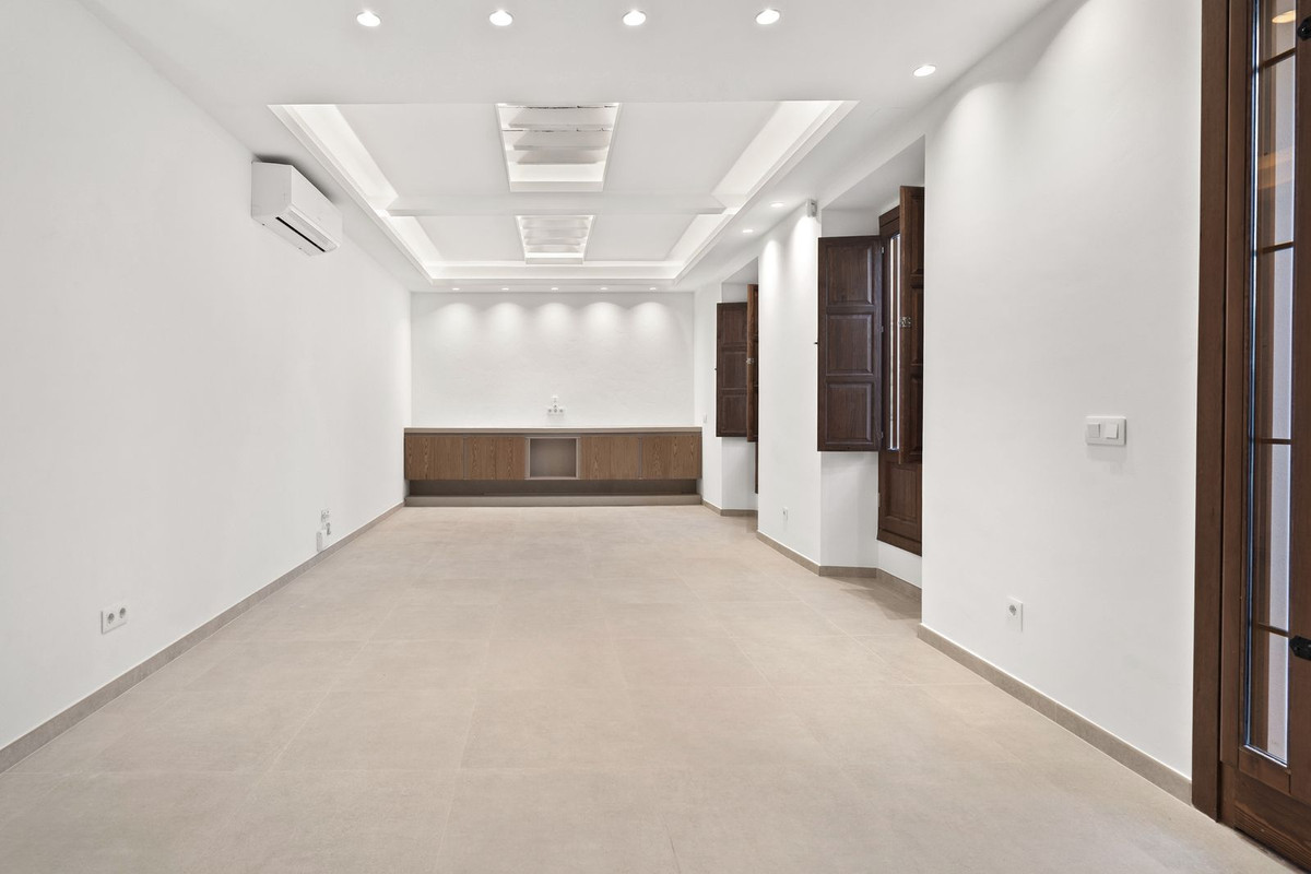 Huis te koop in Estepona | 2 slaapkamers H5294584