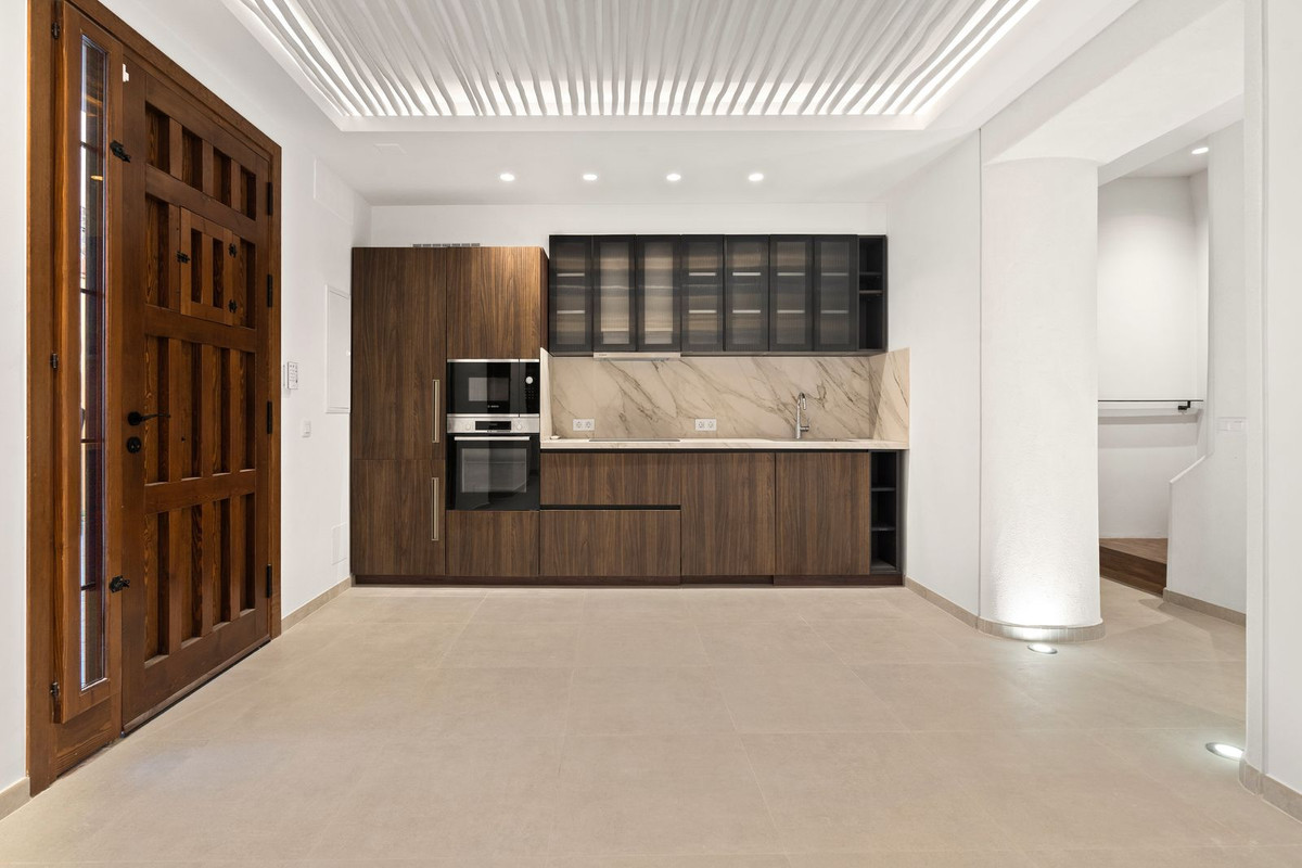 Huis te koop in Estepona | 2 slaapkamers H5294584