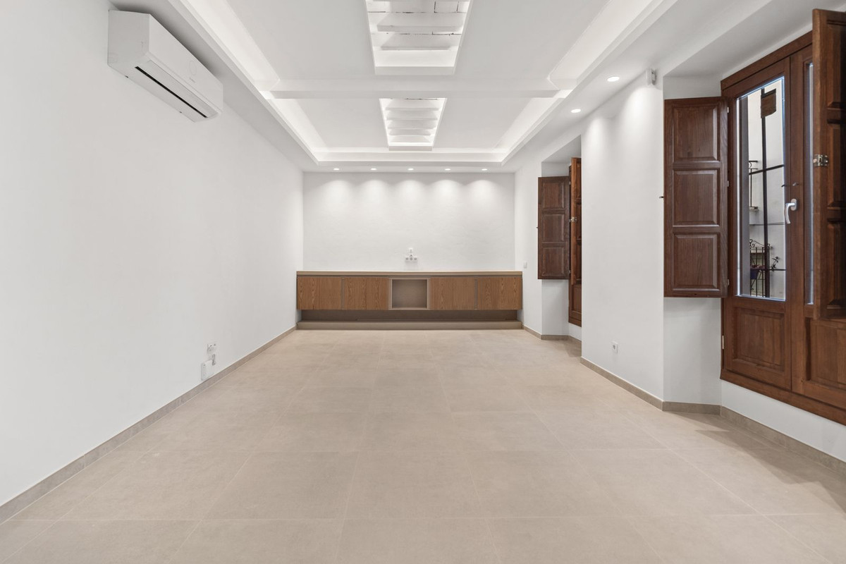 Huis te koop in Estepona | 2 slaapkamers H5294584