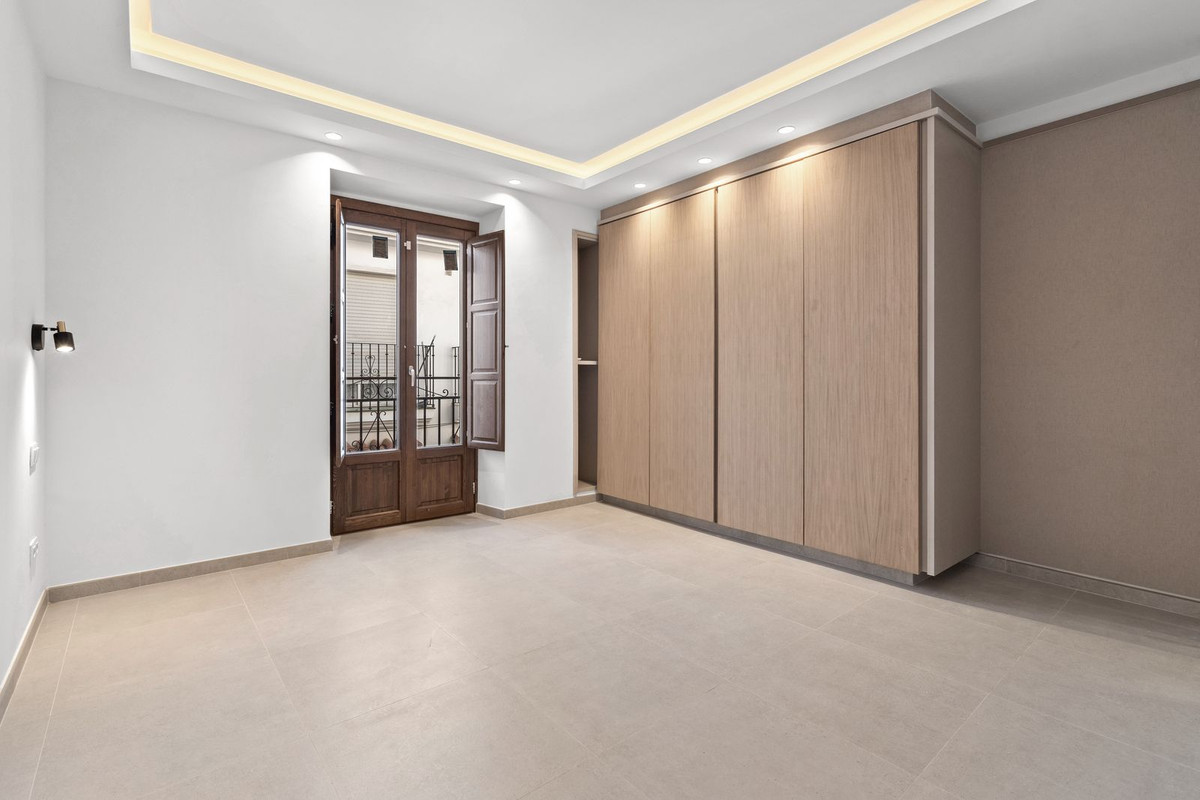 Huis te koop in Estepona | 2 slaapkamers H5294584