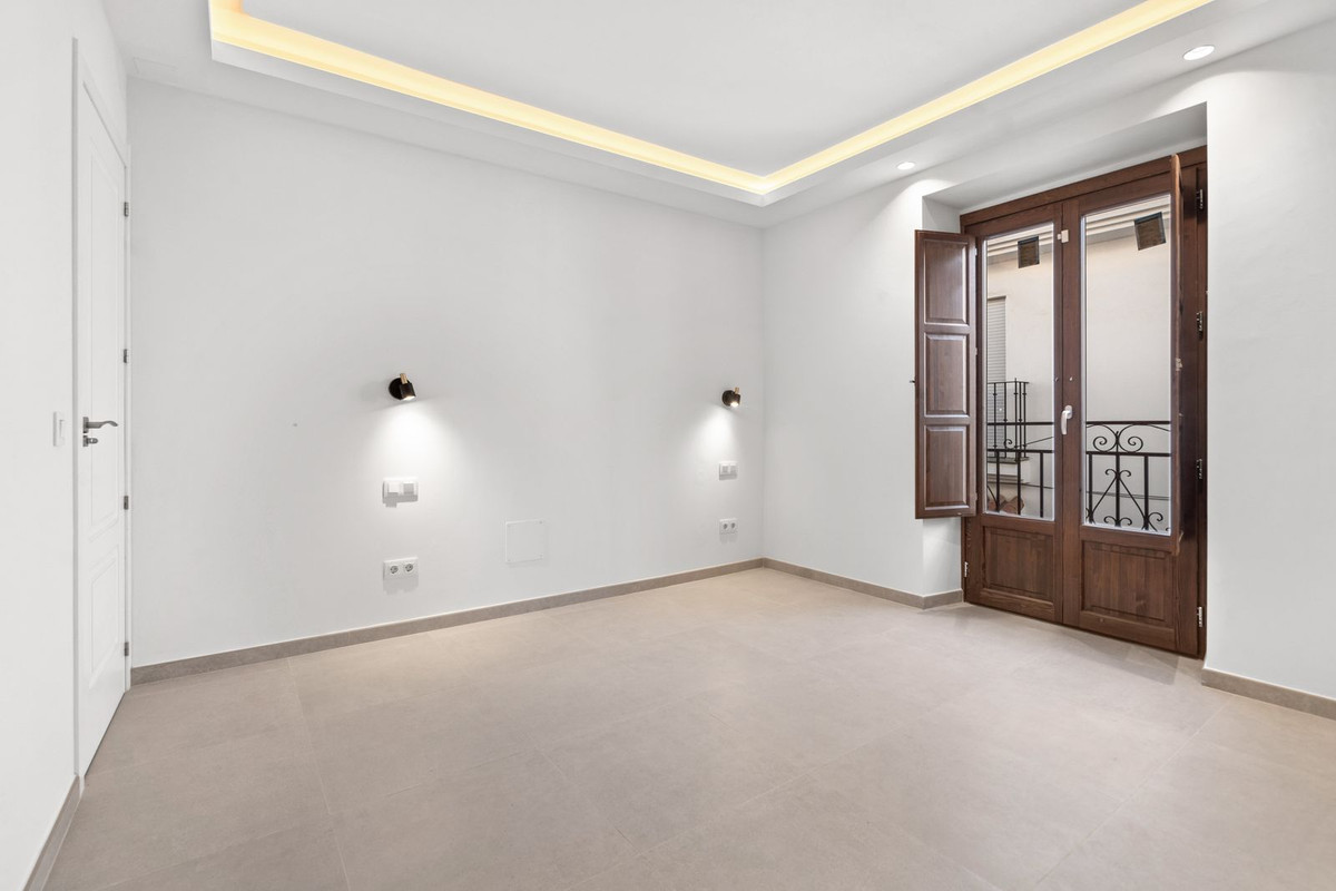 Huis te koop in Estepona | 2 slaapkamers H5294584