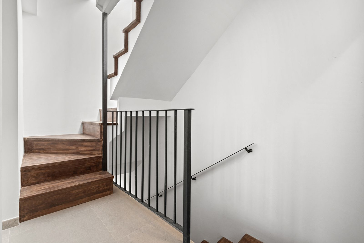 Huis te koop in Estepona | 2 slaapkamers H5294584