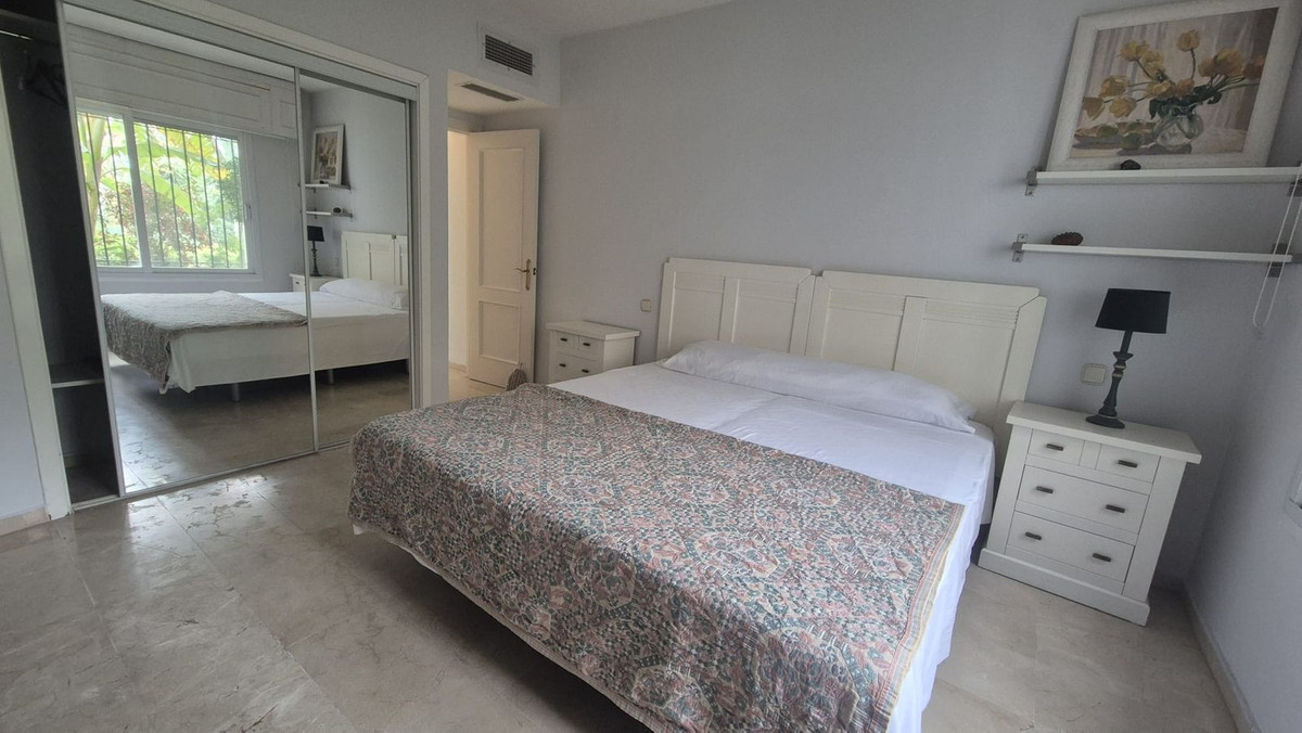 Appartement te koop in Estepona | 3 slaapkamers H5294785