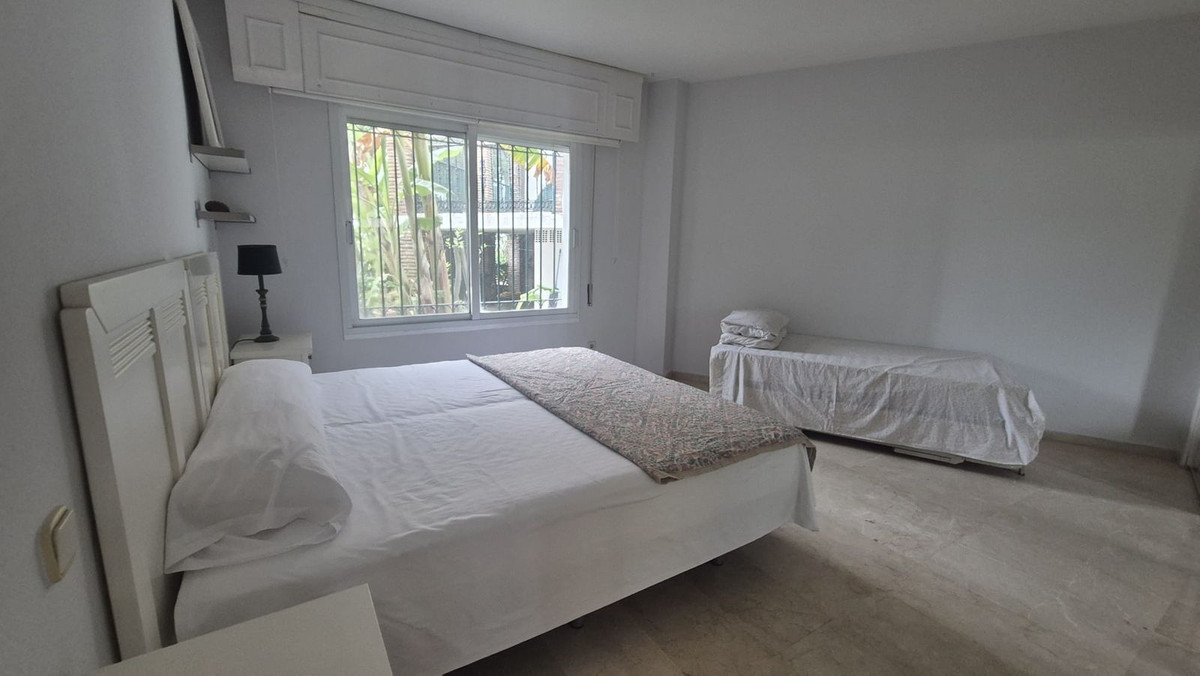Appartement te koop in Estepona | 3 slaapkamers H5294785