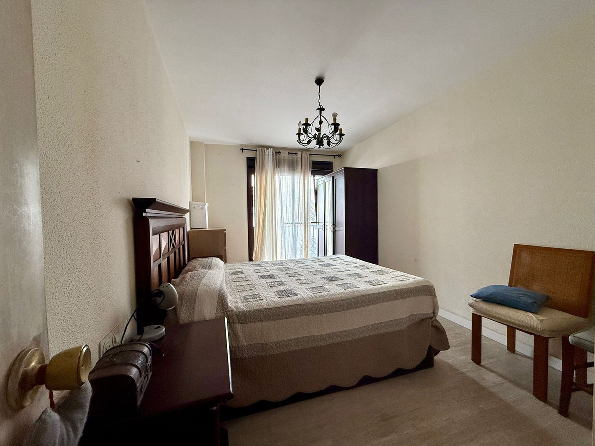 Appartement te koop in Estepona | 4 slaapkamers H5294788