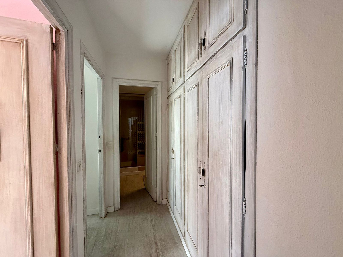 Appartement te koop in Estepona | 4 slaapkamers H5294788